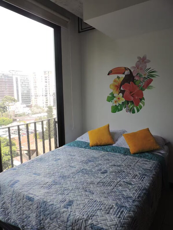 1 chambre, fer et planche à repasser, Wi-Fi, draps fournis