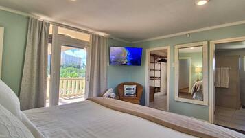 3 bedrooms, in-room safe, iron/ironing board, free WiFi