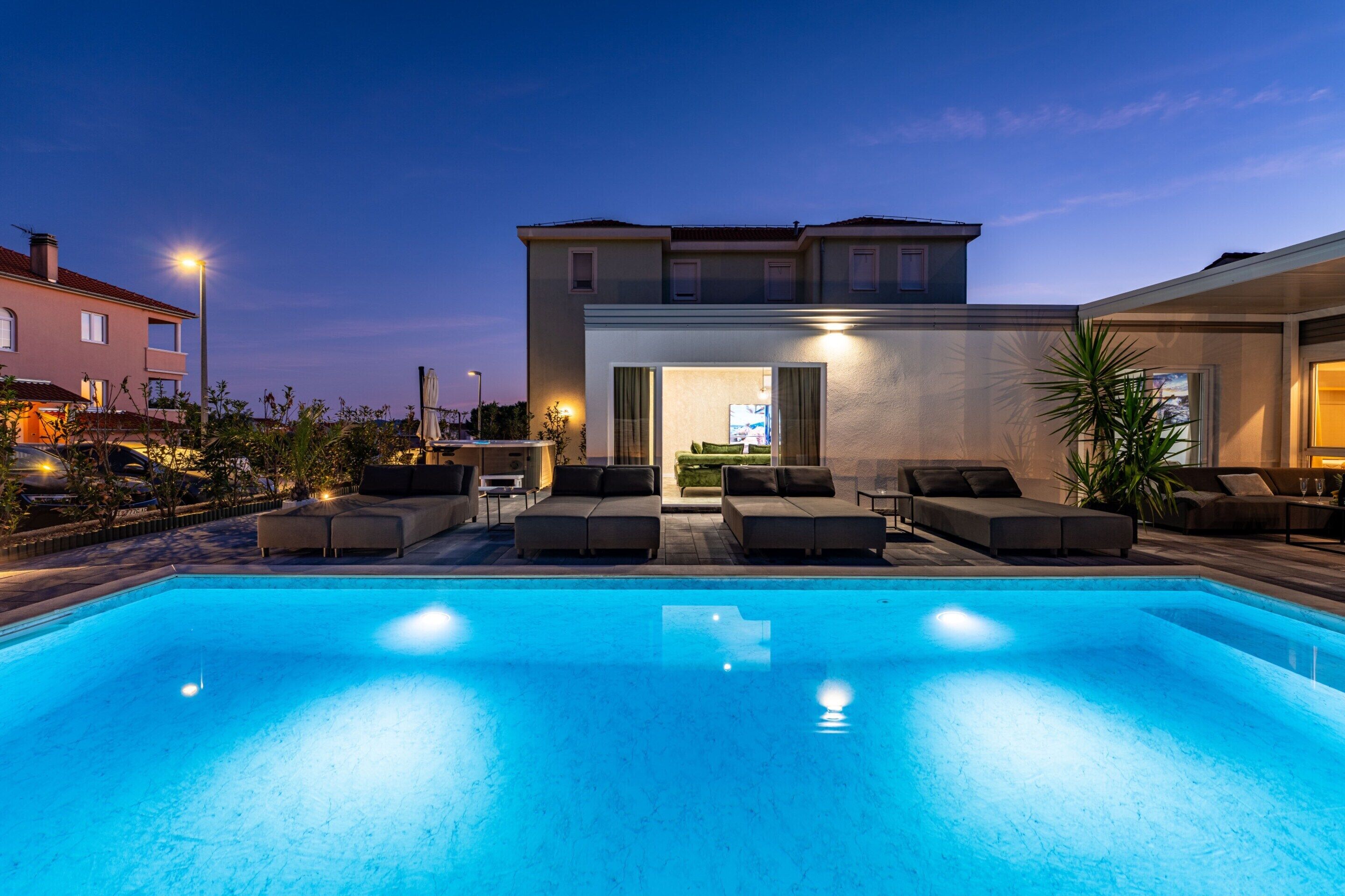 Casa | Piscina | Piscina coperta, piscina all'aperto