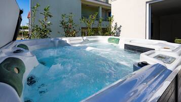 House | Spa treatment