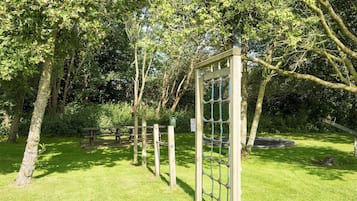 Nhà tiện nghi đơn giản, 2 phòng ngủ | Khuôn viên nơi lưu trú