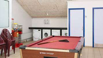 Deluxe House, 2 Bedrooms | Game room