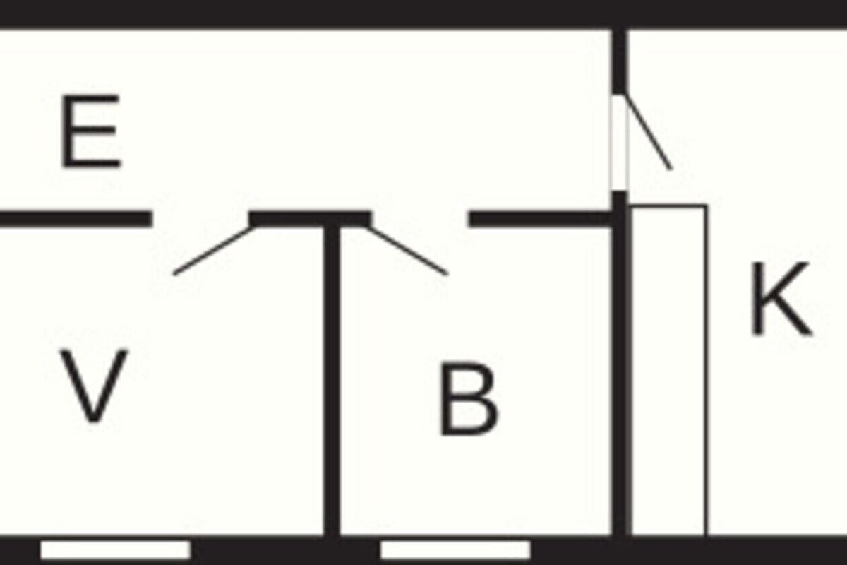 Un plan d’étage indiquant les différentes pièces, identifiées par les lettres E, V, B, K, O et TE.