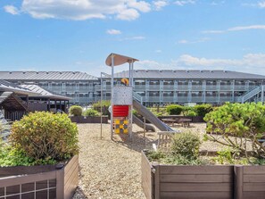 Apartamento Confort, 3 habitaciones | Zona infantil