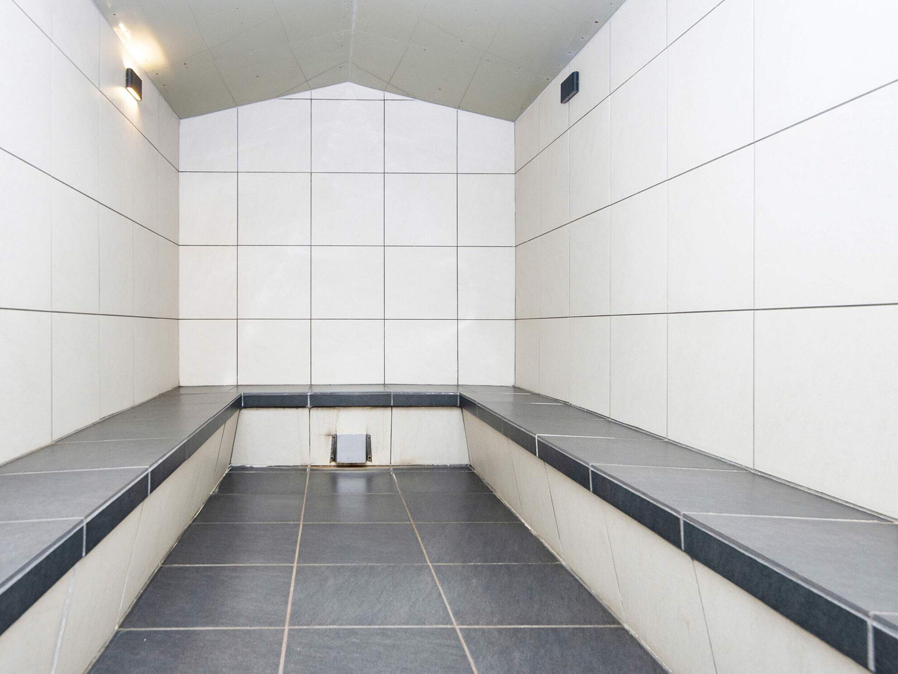 Luxury House, 2 Bedrooms | Spa treatment