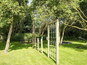 Deluxe House, 2 Bedrooms | Property grounds - 6 Person Holiday Home on a Holiday Park in Hemmet (Hemmet)