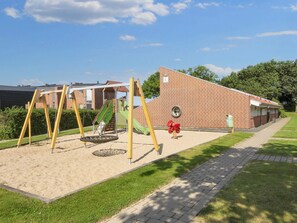 Deluxe House, 2 Bedrooms | Children's area - 6 Person Holiday Home on a Holiday Park in Hemmet (Hemmet)