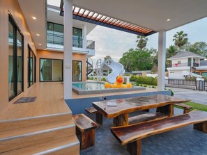 Children's area - Pool&Play - Modern Private Pool Villa in Pattaya (Muang Pattaya)