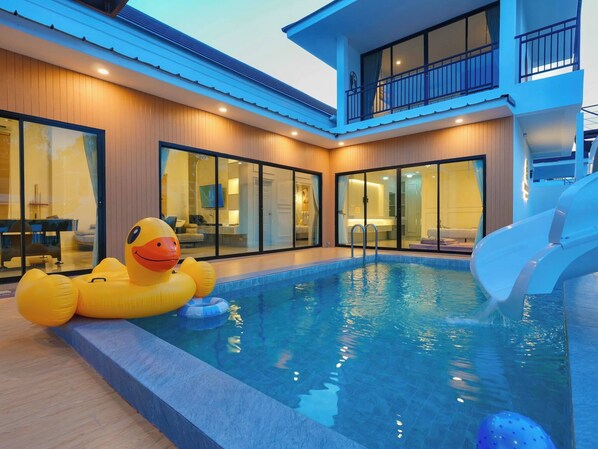 Pool - Pool&Play - Modern Private Pool Villa in Pattaya (Muang Pattaya)