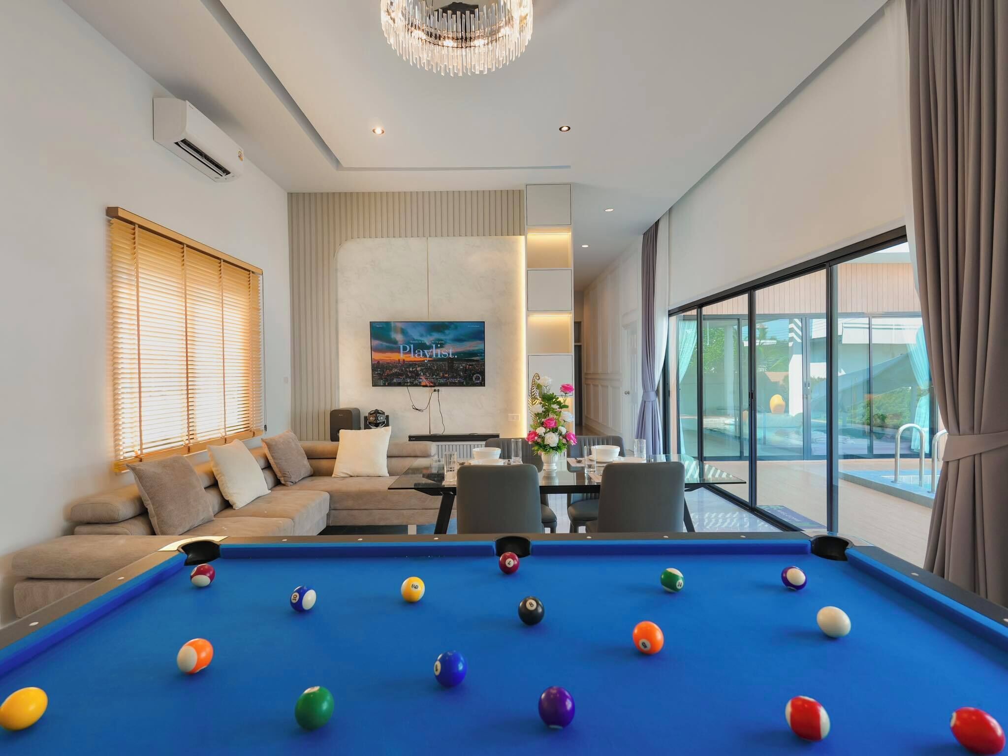 Spielezimmer