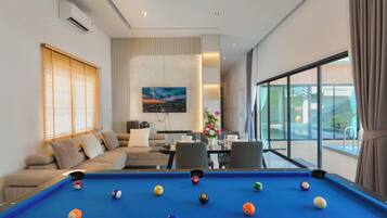 Spielezimmer