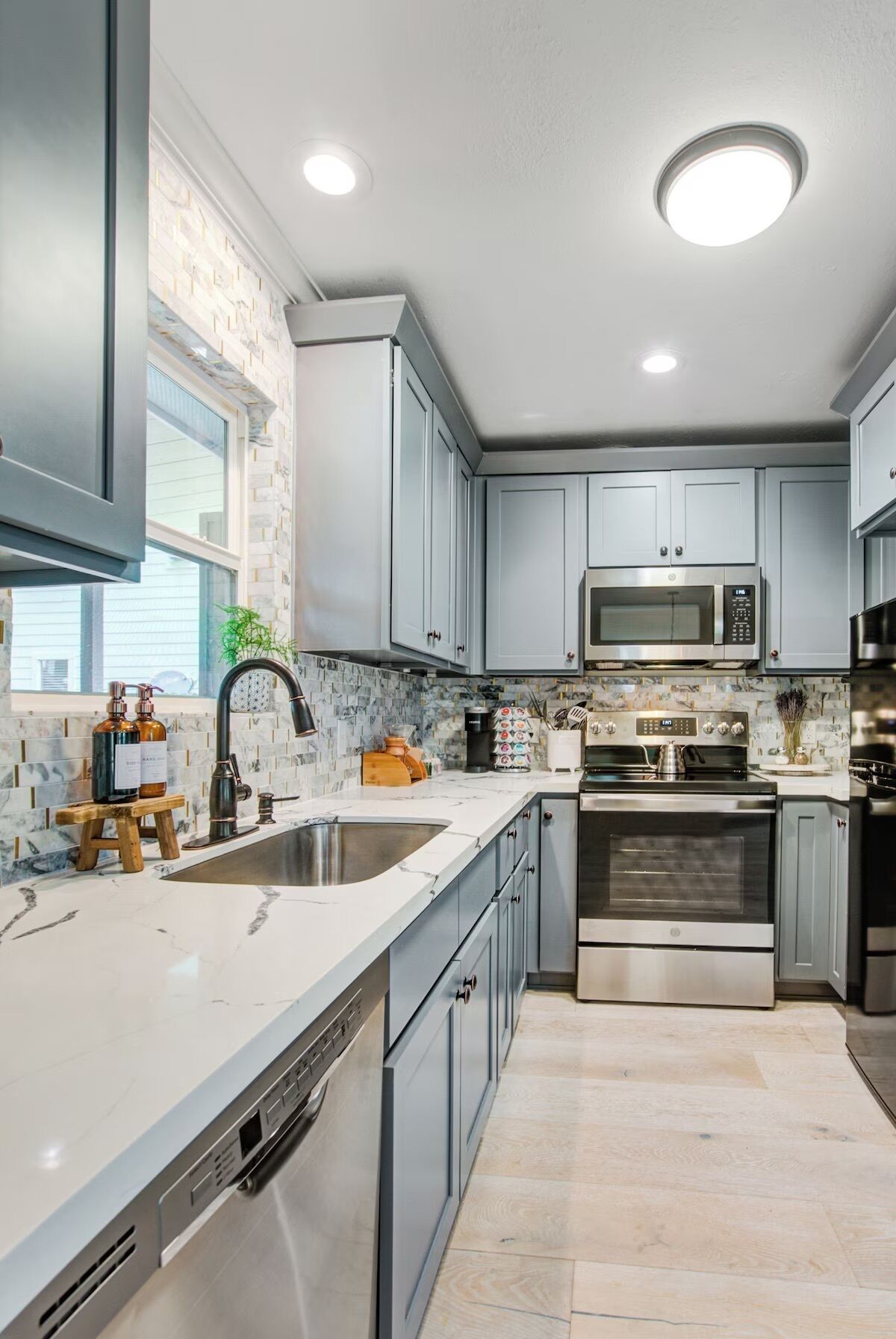 Microwave, oven, stovetop, dishwasher