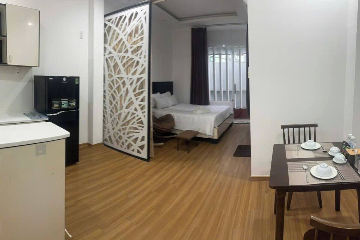 Basic Studio | Laptop workspace, free WiFi