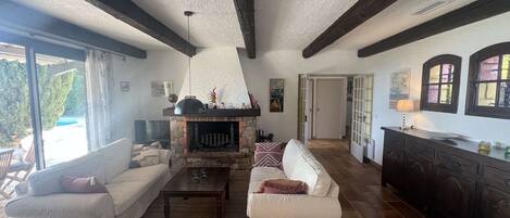 リビング エリア