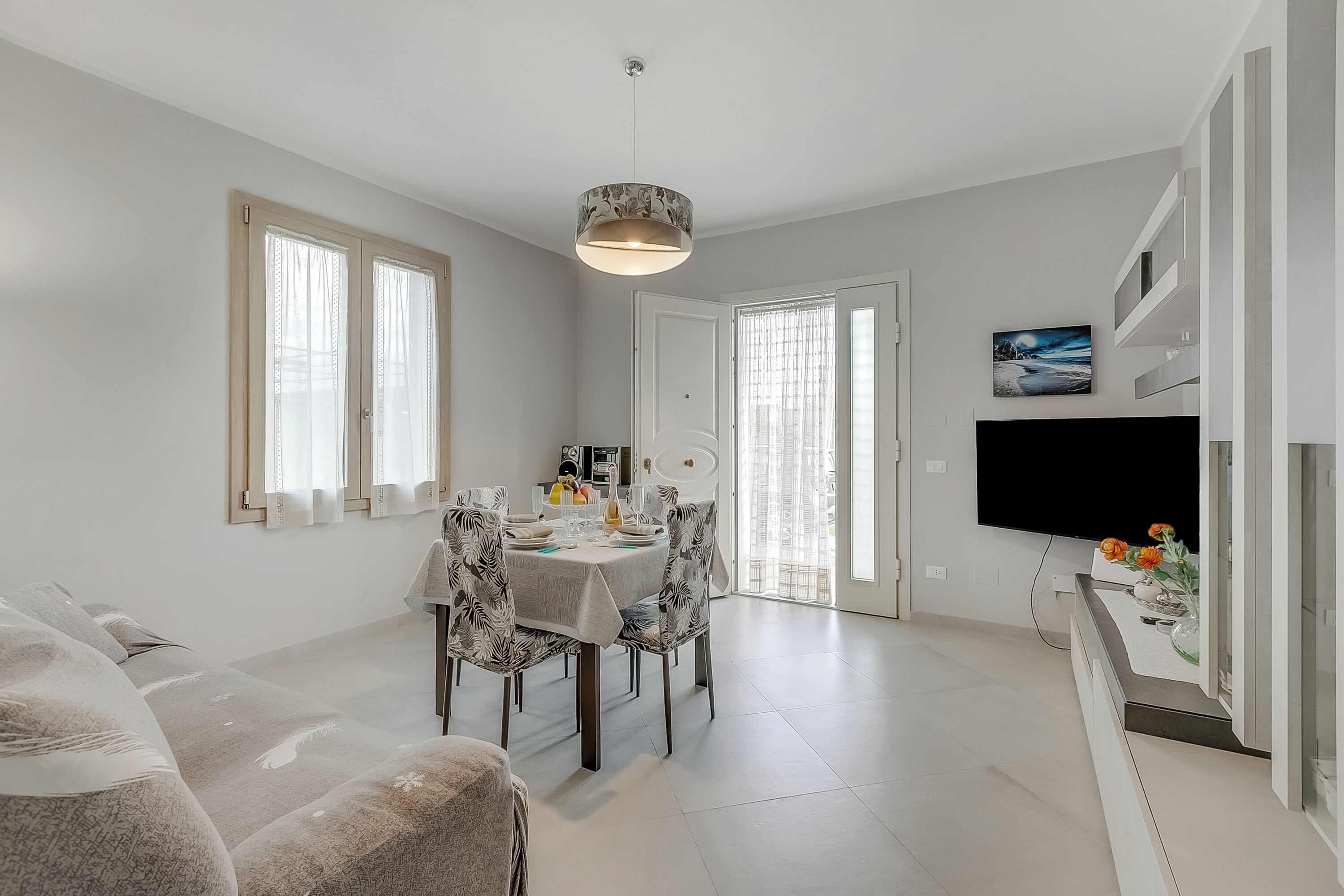 Family House, 2 Bedrooms, Refrigerator & Microwave (Casa Nadia 1.2 Km from Sea/Near) | Living room | Smart TV