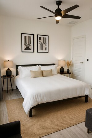 3 slaapkamers, een strijkplank/strijkijzer, wifi, beddengoed