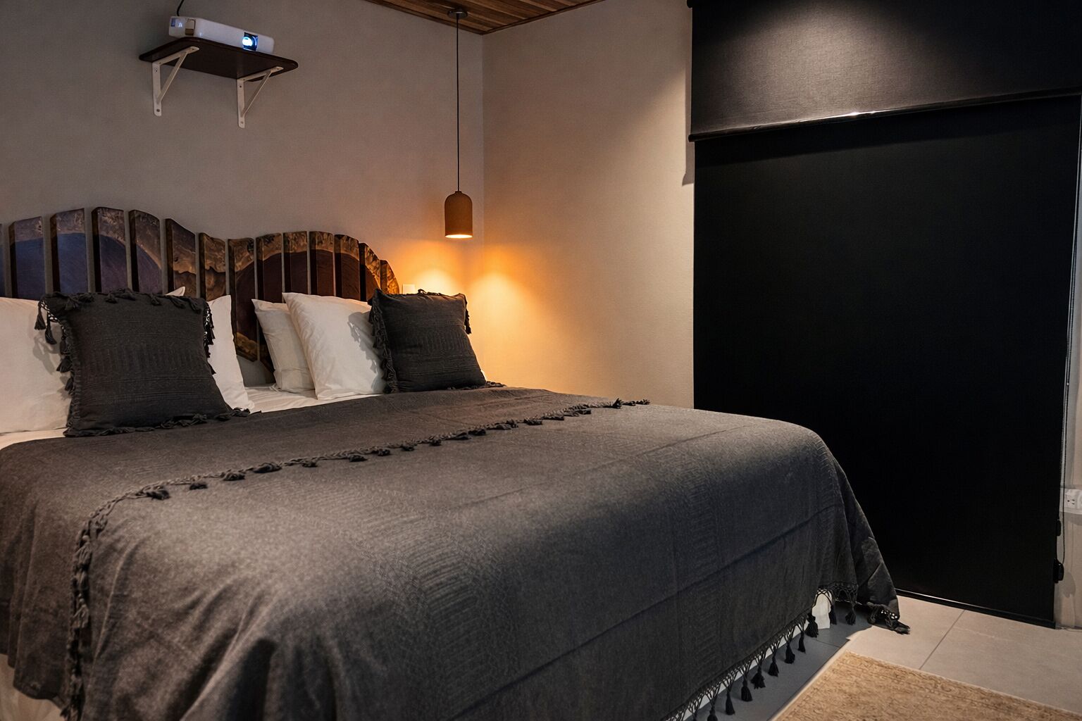 1 室のベッドルーム、アイロン / アイロン台、WiFi (無料)、ベッドシーツ