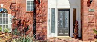 4-bedroom house in brilliant Cypress with Swimming Pool, AC, fitness room