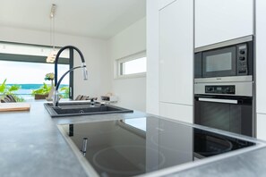 Private kitchen - Villa With Infinity Pool in Maslenica (Jasenice)