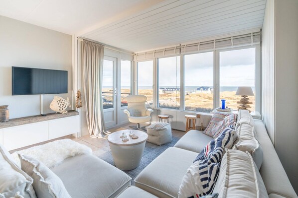 Apartment | Living room - 4 Person Apartment With sea View (De Koog)