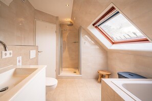 House | Bathroom - Charming Villa Near the sea and Forest (De Koog)