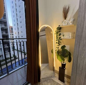 시그니처 콘도, 침실 1개, 발코니, 수영장 전망 | 객실에서 보이는 전망