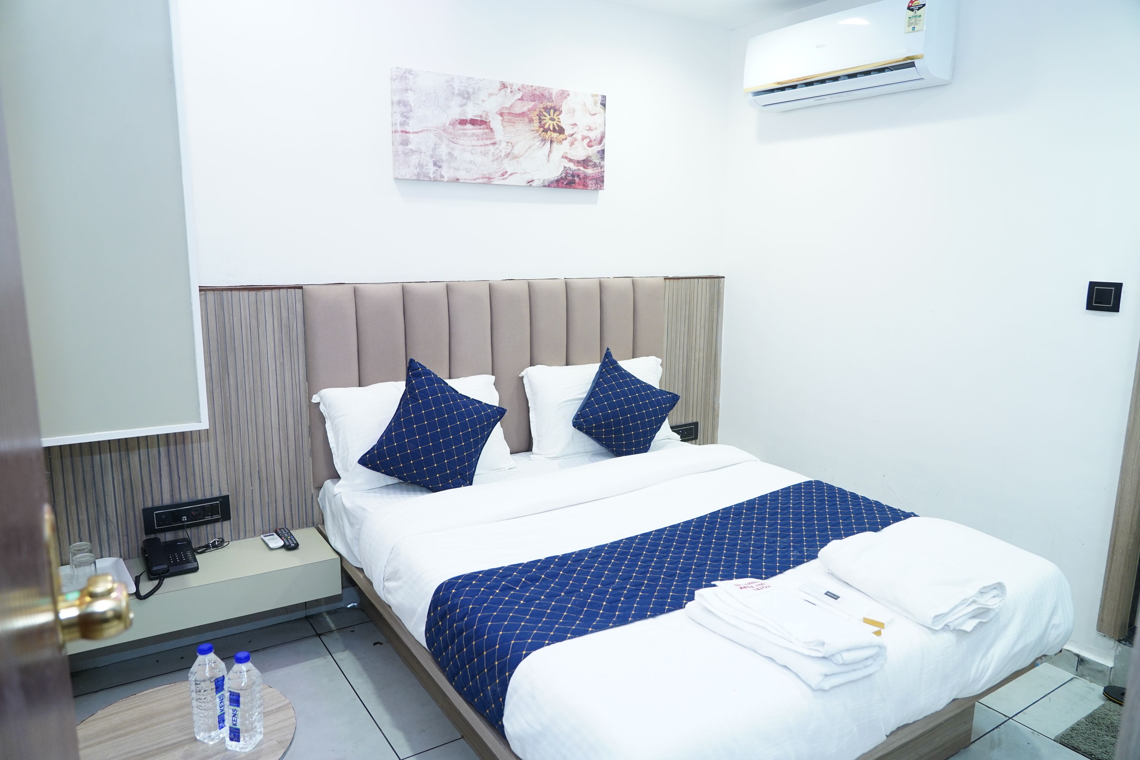 Deluxe-Zimmer | Schreibtisch, laptopgeeigneter Arbeitsplatz, kostenloses WLAN