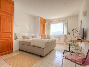 4 chambres, accès Internet