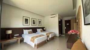 Deluxe-rum - icke-rökare - utsikt mot poolen | Minibar, gratis wi-fi och sängkläder