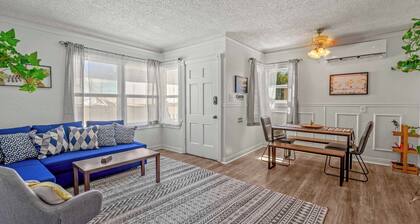 Historic Quiet Home W/Free Parking by Hollywood