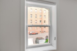 Interior - Blueground | Kalorama Heights, fitness, nr Rock Creek Park (Washington, D.C.)