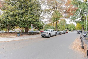 Property grounds - Blueground | Kalorama Heights, fitness, nr Rock Creek Park (Washington, D.C.)