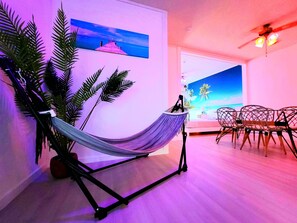 Interior - Concept room & smart house inspired by the Okinawan Churaumi Sea. Spacious 64 square meters 2LDK. A life-size stay in Okinawa as if you were living in the town of "Chatan," where the sunset is beautiful. (Chatan, Nakagami District)