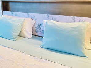 1 bedroom, iron/ironing board, free WiFi