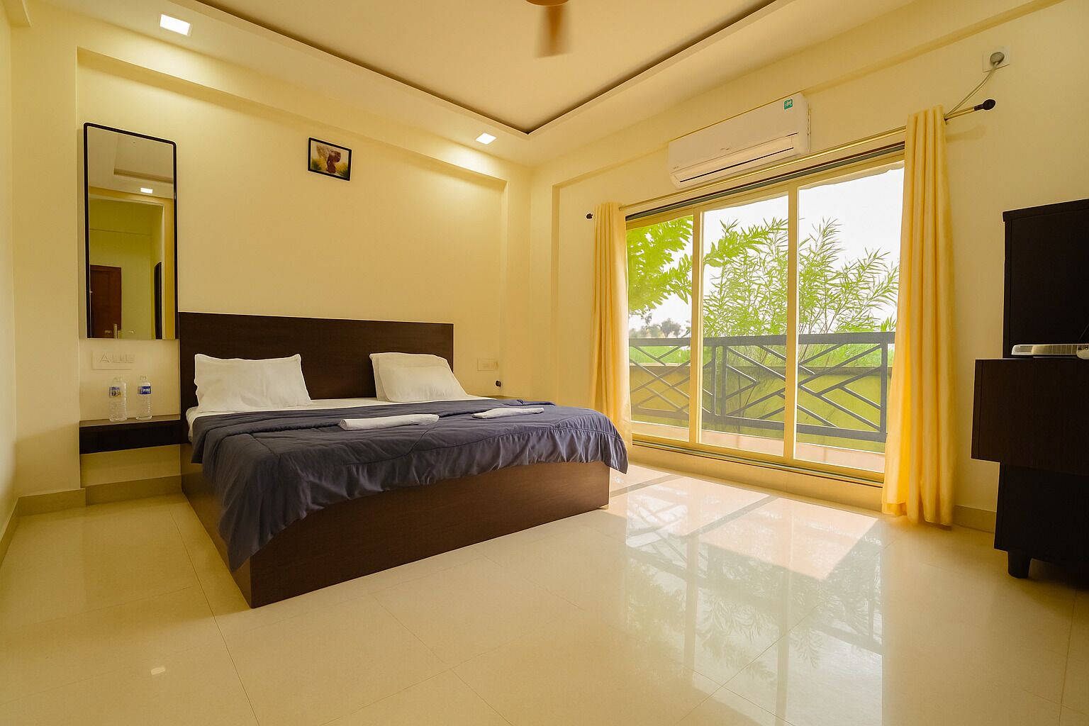 Deluxe dubbelrum - balkong - utsikt mot poolen | Balkong