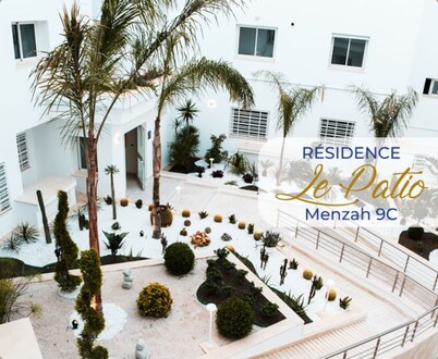 Jardins Menzah 2BR | Balcony, Parking & A/C