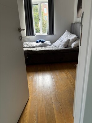 Shared Dormitory, 1 Bedroom, Smoking, Garden View | 1 bedroom - Room-double Room, Family House (Folkestone)