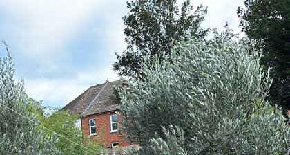 Room-double Room, Family House