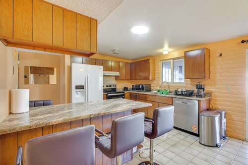 7 Mi to Saguaro Nat'l Park: Tucson Home w/ Yard