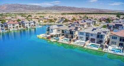 Coachella Valley Lakeside Villa w/ Amazing Views, Infinity Pool, & Game Room
