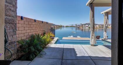 OMG! Indio Lakeside Villa with Unbeatable Views, Infinity Pool, & Game Room