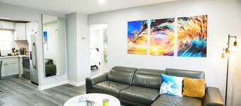 Hollywood Hard Rock Getaway Middle of Everything