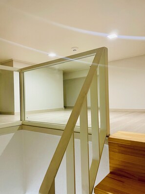 Royal kamer | Hypoallergeen beddengoed, donsdekens, een minibar, een kluis op de kamer