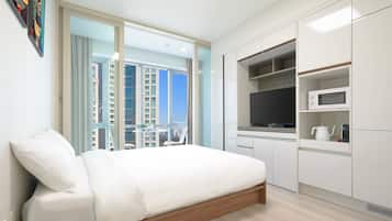 Hypo-allergenic bedding, down duvets, minibar, in-room safe