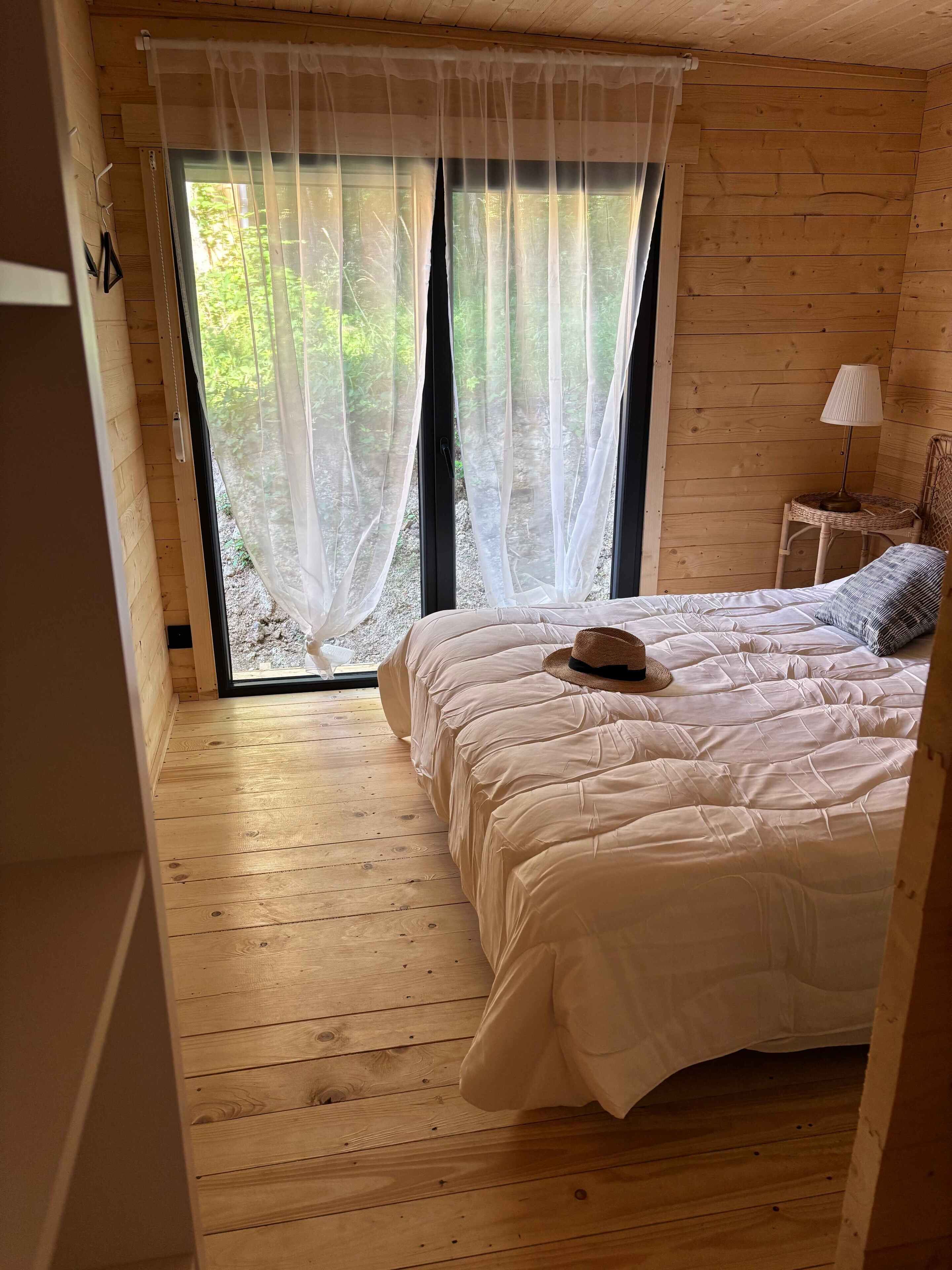 Tribu | In-room safe, iron/ironing board, free WiFi