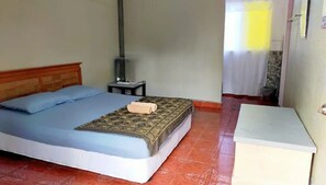 Habitación familiar, 1 cama Queen size | Ropa de cama 