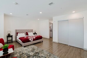 Fer et planche Ă repasser, Wi-Fi, literie fournie