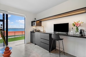 Interior - Elegant Coastal Studio with Beach Access & Ocean Views (Auckland)