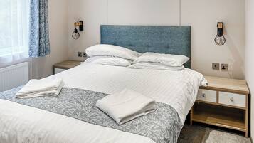 2 bedrooms