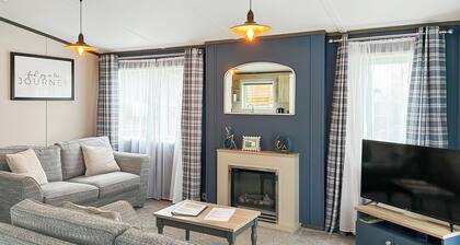 1 bedroom accommodation in Tunstall, Richmond